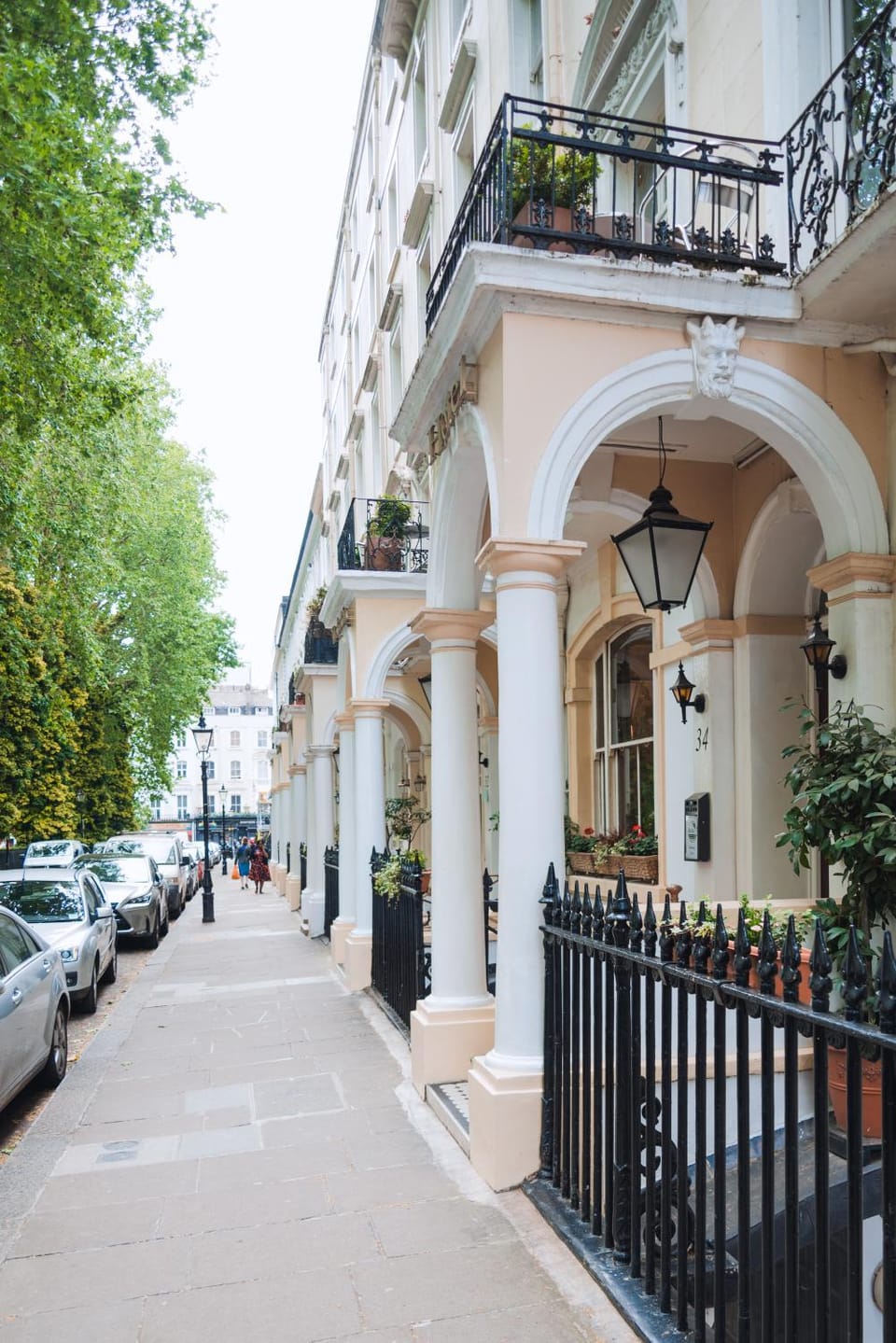 Property building, Facade/entrance, Neighbourhood, Street view, Location