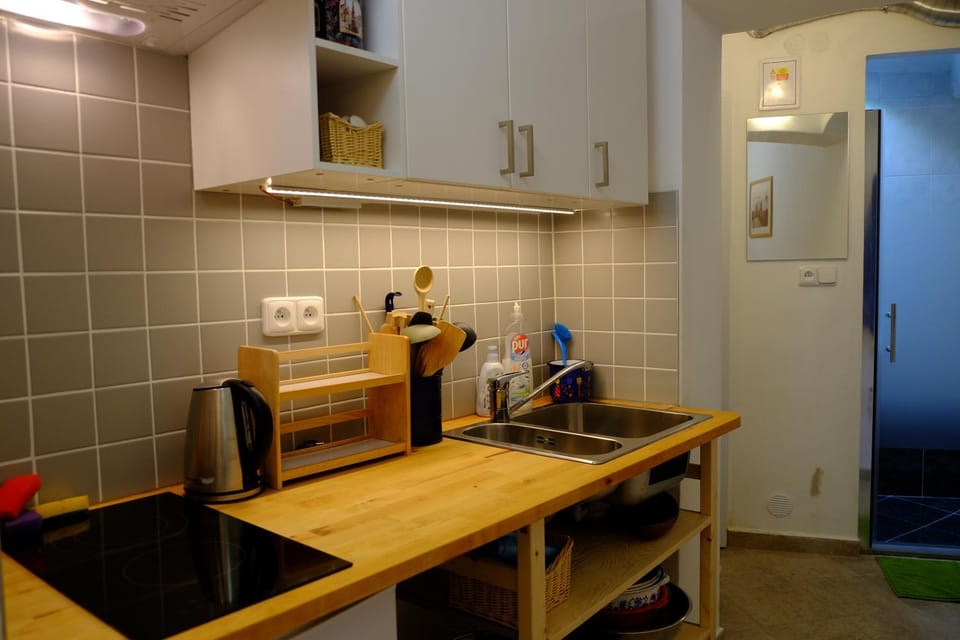 Coffee/tea facilities, Kitchen or kitchenette
