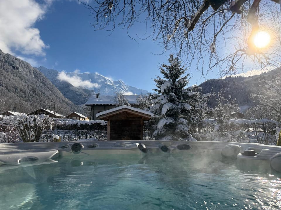 Spa and wellness centre/facilities, Mountain view