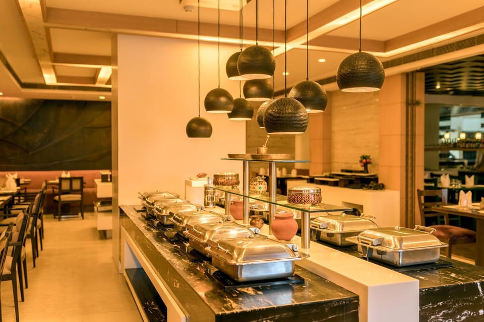 Restaurant/places to eat, Buffet breakfast