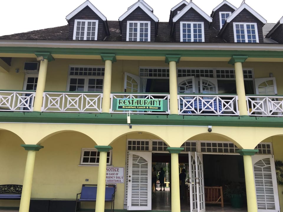 Castle by the Shore Apartment in Ocho Rios