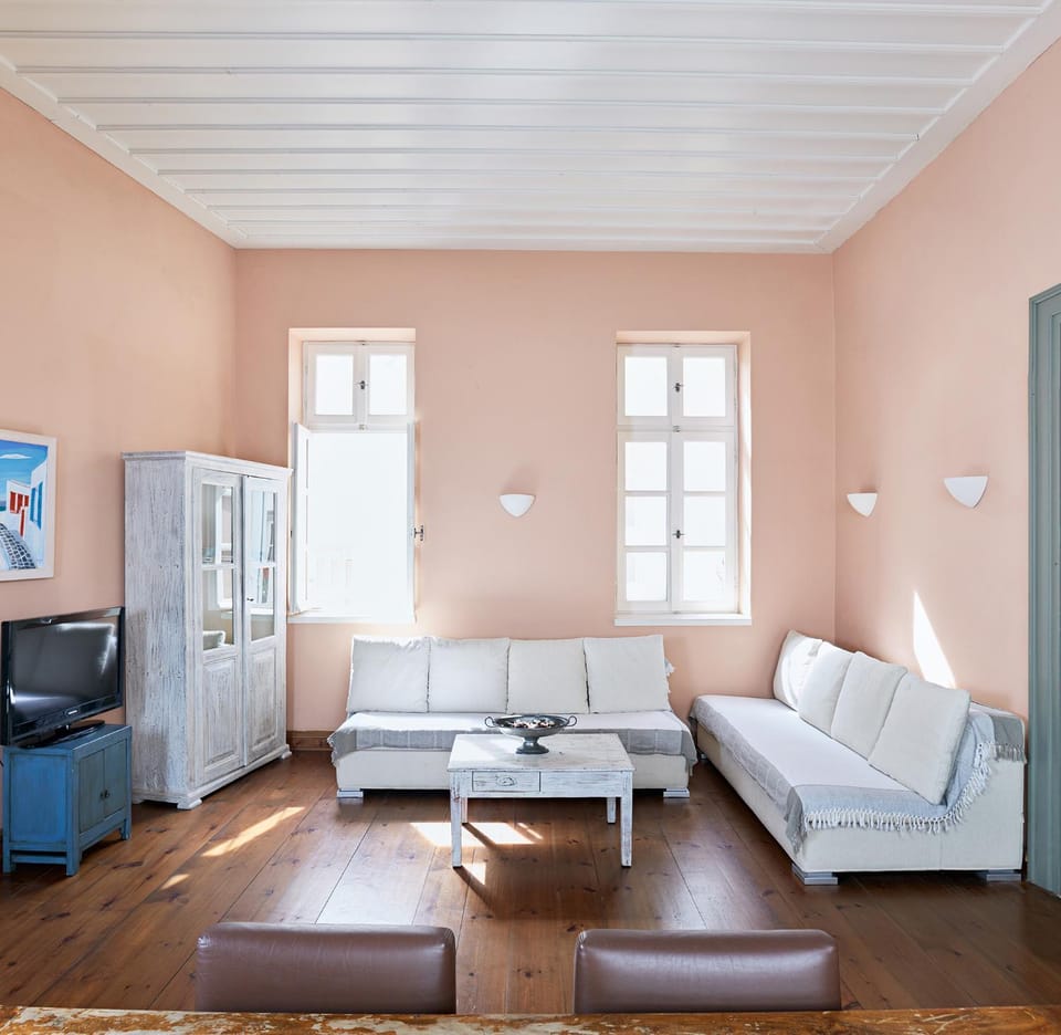 Living room, Photo of the whole room, Seating area