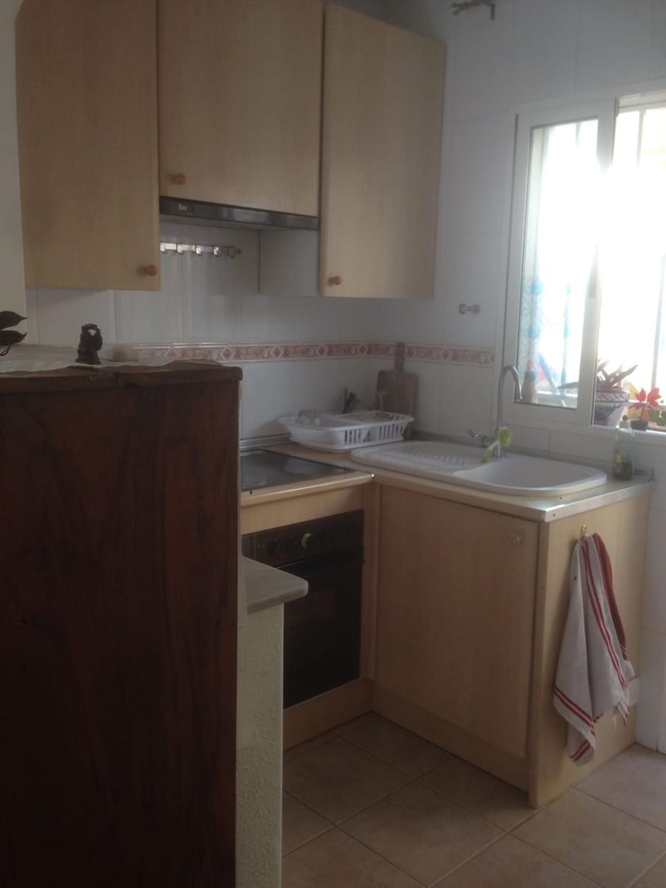 Kitchen or kitchenette, dishwasher