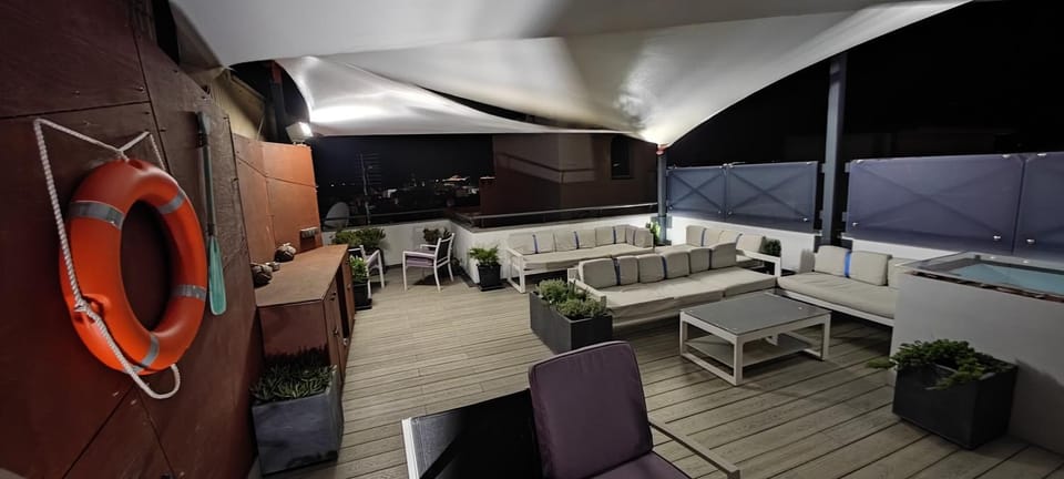 Property building, Balcony/Terrace