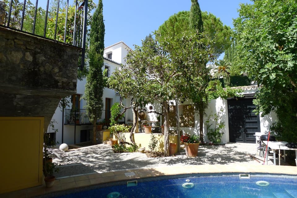 Patio, Swimming pool