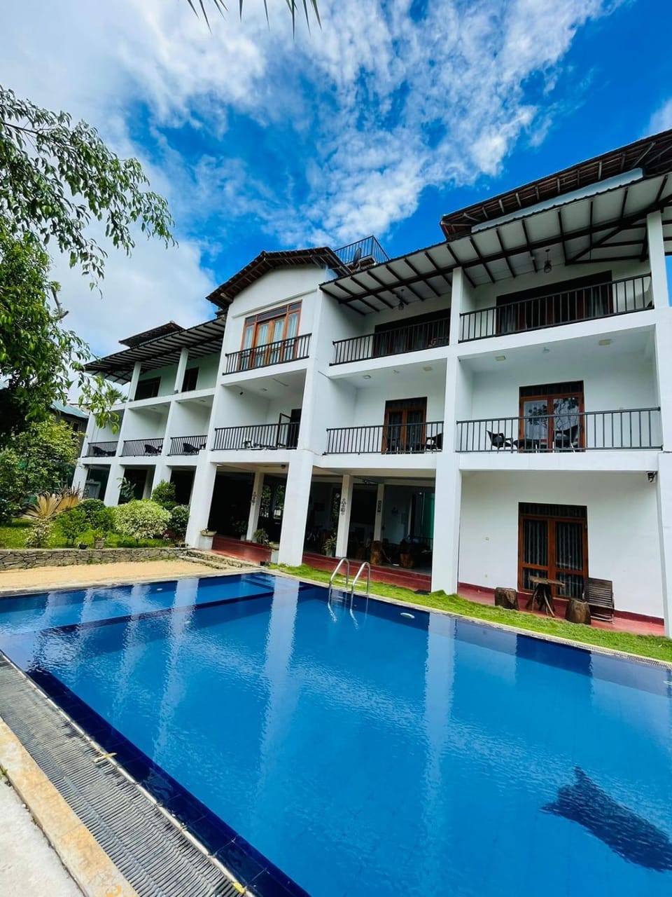Swimming pool