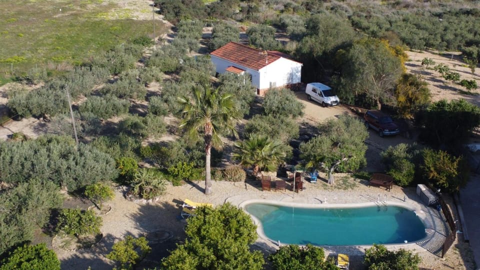 Property building, Bird's eye view, Swimming pool