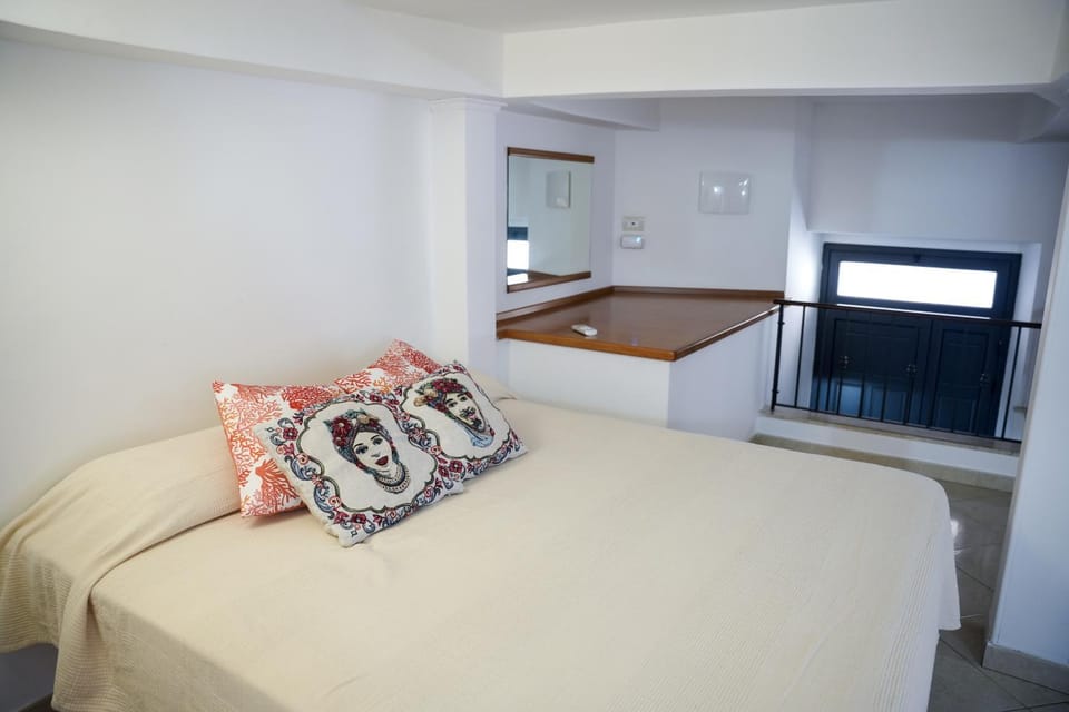 A Vanedda Longa Apartment in Letojanni