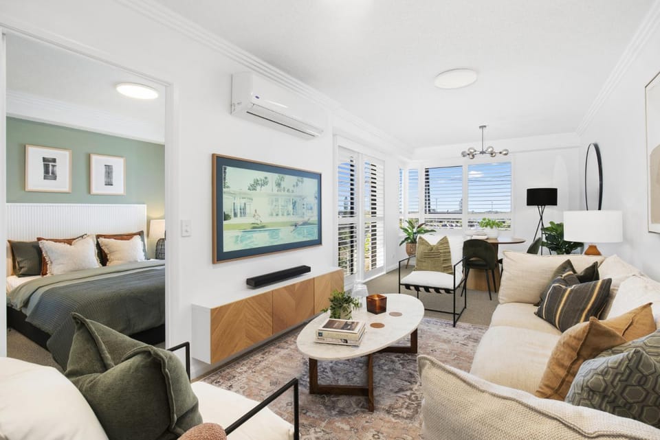 Living room, air conditioner