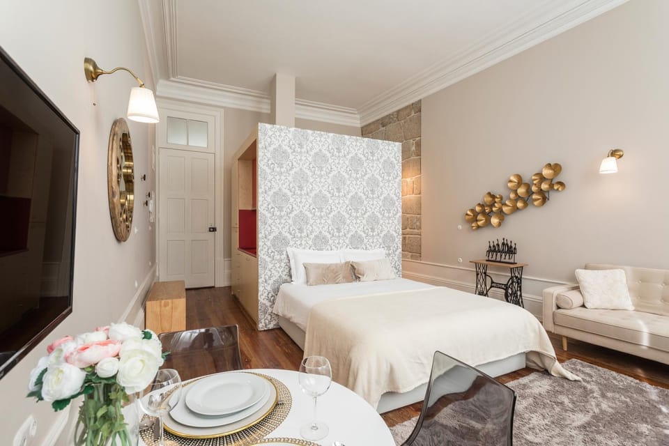 Living room, Dining area, Bedroom