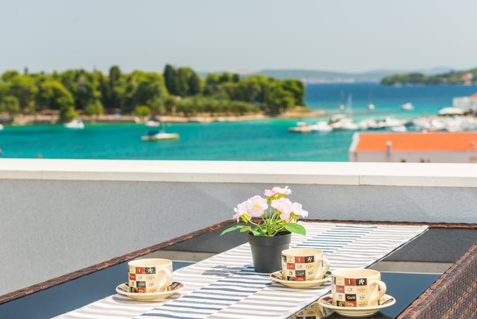 Apartments Sunrise Apartment in Zadar County