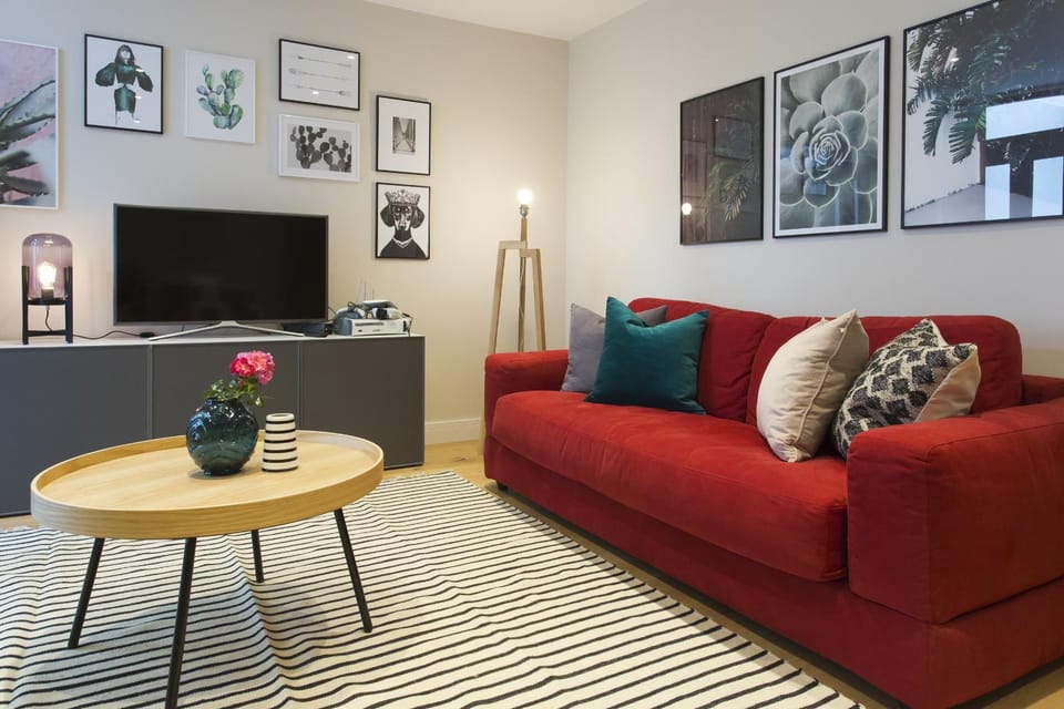 Communal lounge/ TV room, Living room