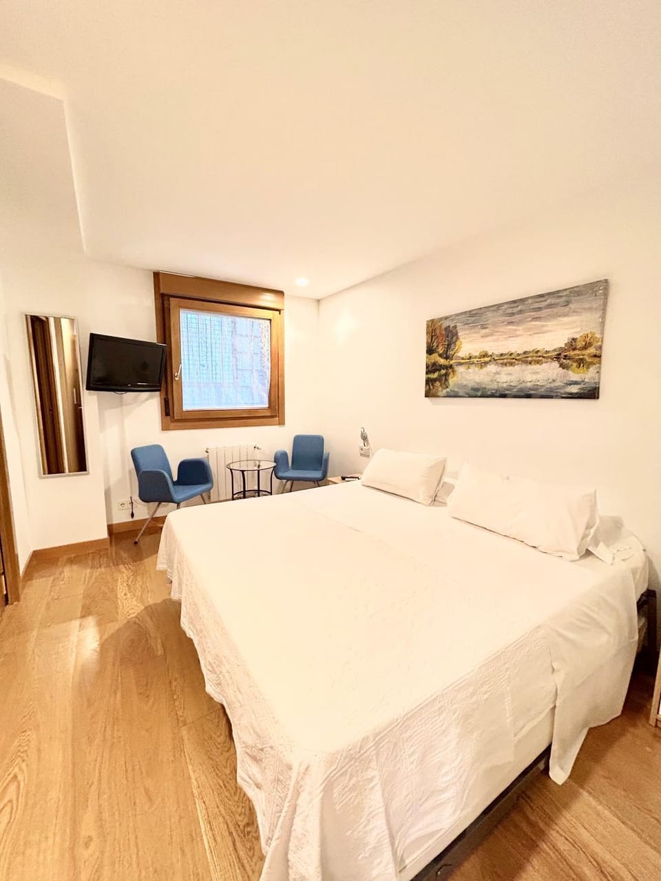 Pensión Sarasate Hostel in Pamplona