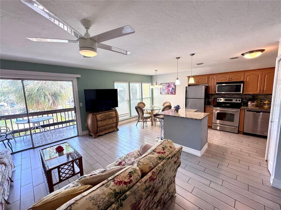 1+1 Large condo Sarasota Apartment in Gulf Gate Estates