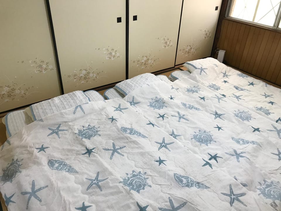 Guest House OkiniⅡ Bed and Breakfast in Osaka