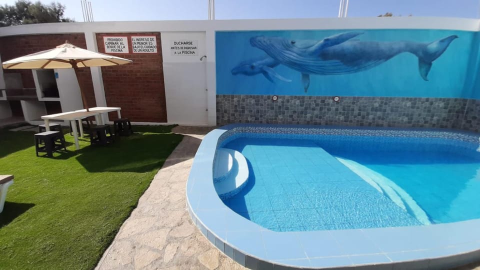 Swimming pool