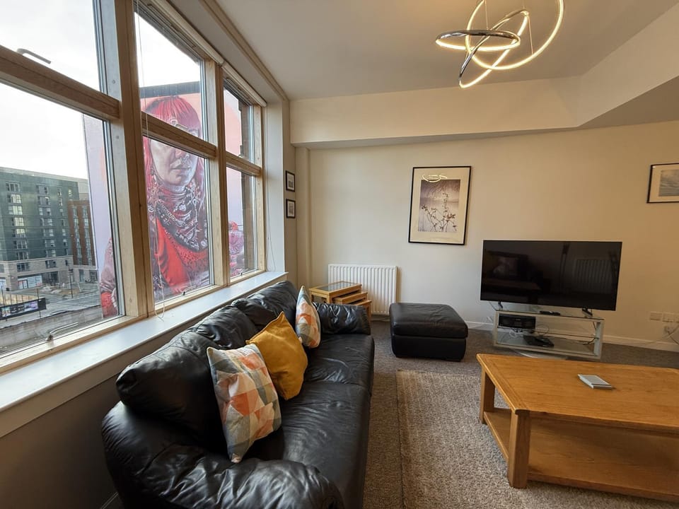 Communal lounge/ TV room, Living room