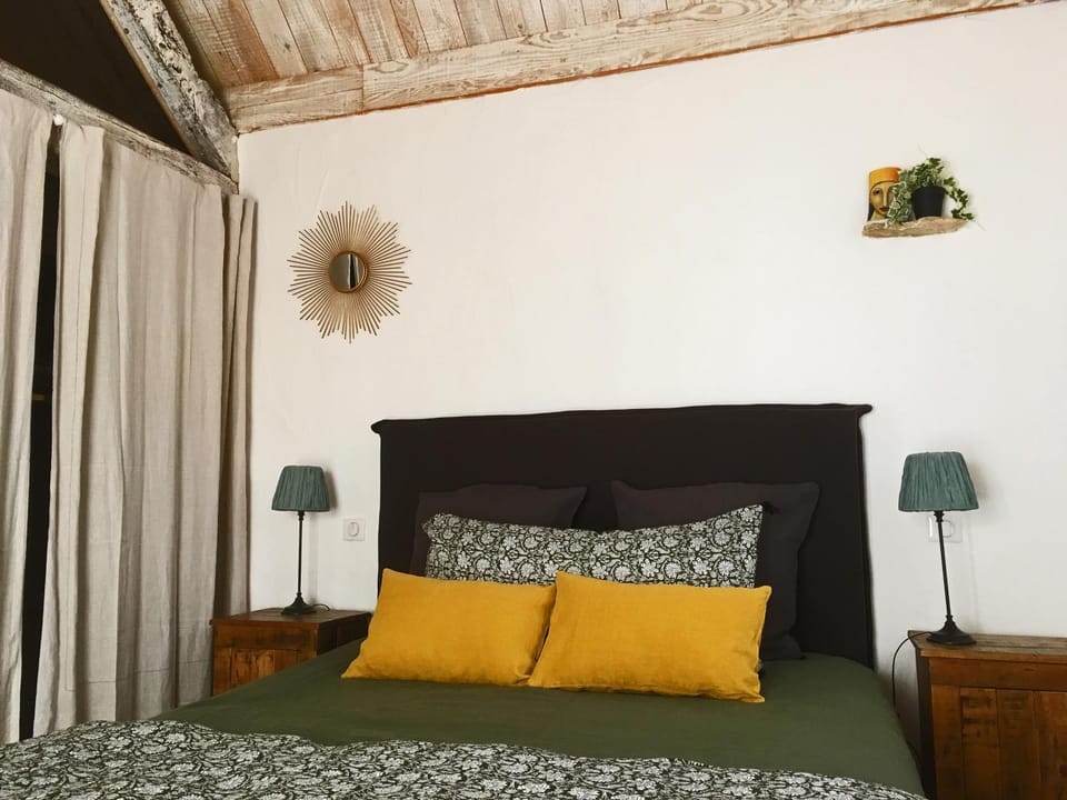 Eco-hameau Du Sentier Des Sources Nature lodge in Occitanie