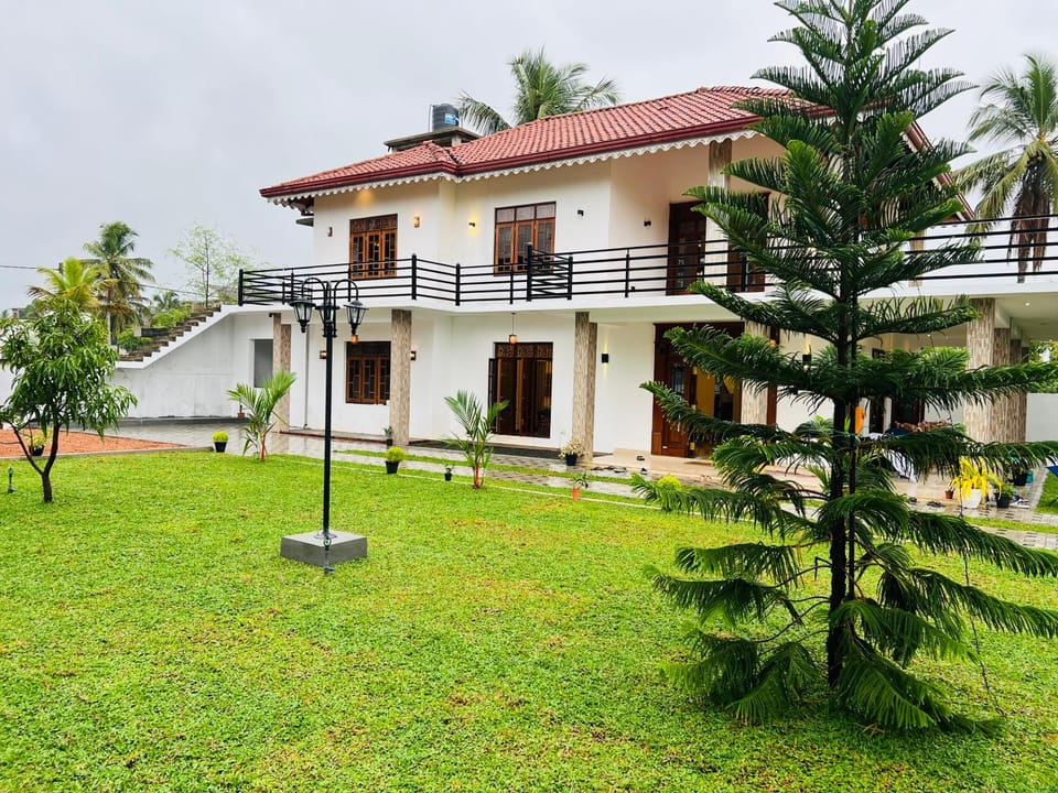 Property building, Natural landscape, Garden, Garden view