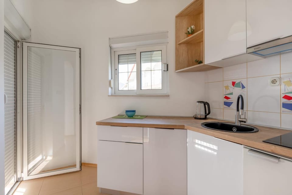 Apartments Vedmar Bed and Breakfast in Šibenik-Knin County, Croatia
