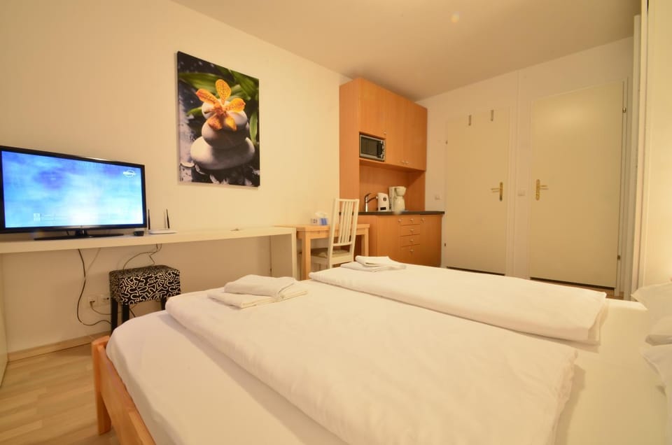 Bed, TV and multimedia