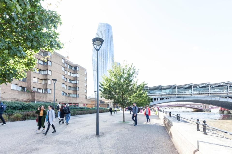 Tate Modern River View Apartment in London Borough of Southwark