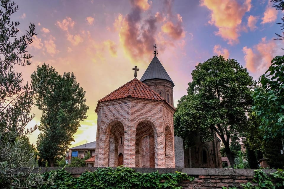 Nearby landmark, Sunrise