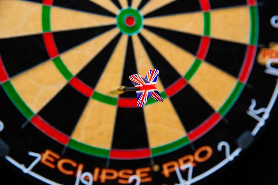 Activities, Darts, Decorative detail