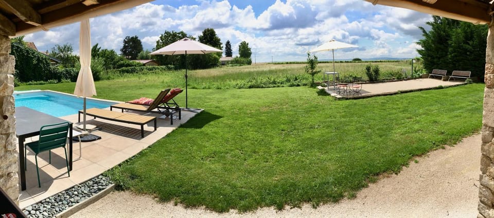 Patio, Spring, Day, Natural landscape, Garden, Garden view, Pool view, Swimming pool, sunbed