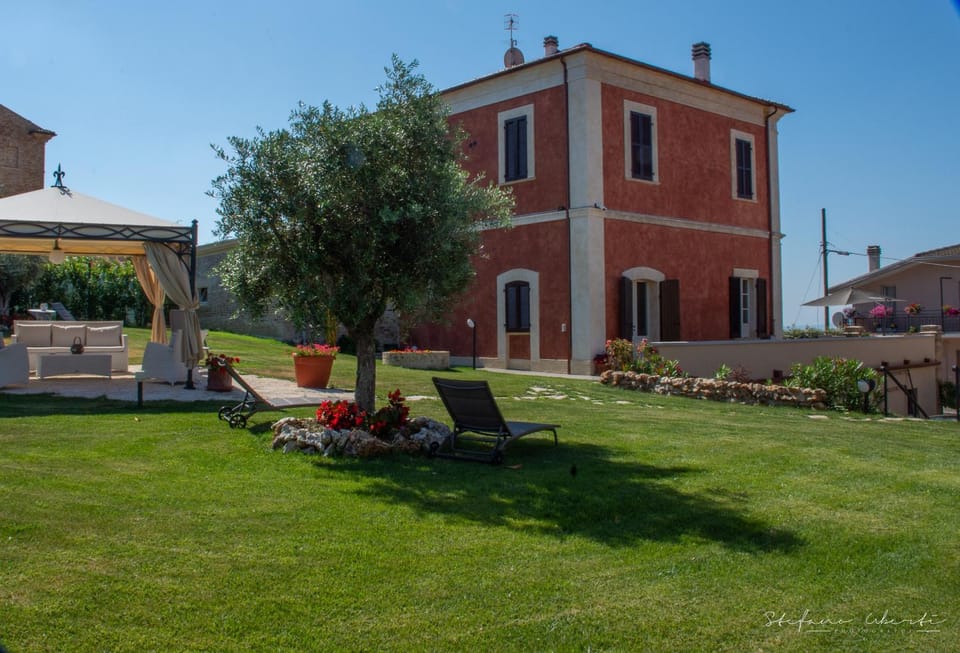 Property building, Garden, Garden view