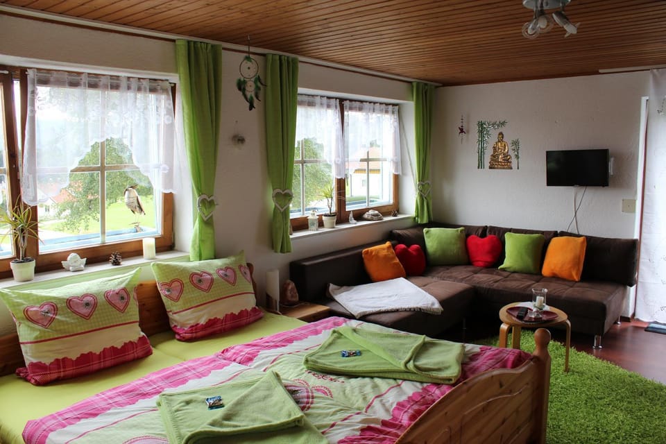 Photo of the whole room