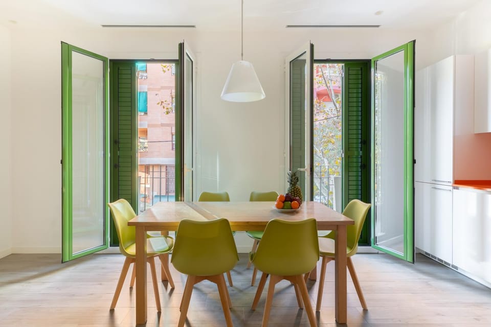 Living room, Seating area, Dining area, City view