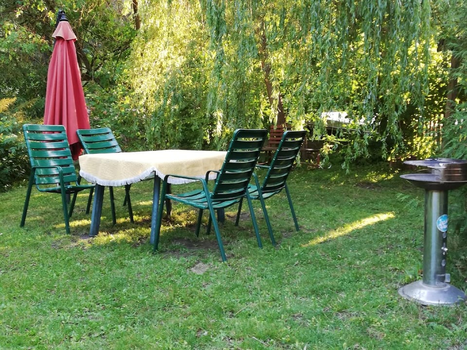 BBQ facilities, Garden