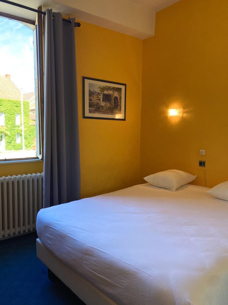 Hostellerie Du Chateau Hotel in Bourgogne-Franche-Comté