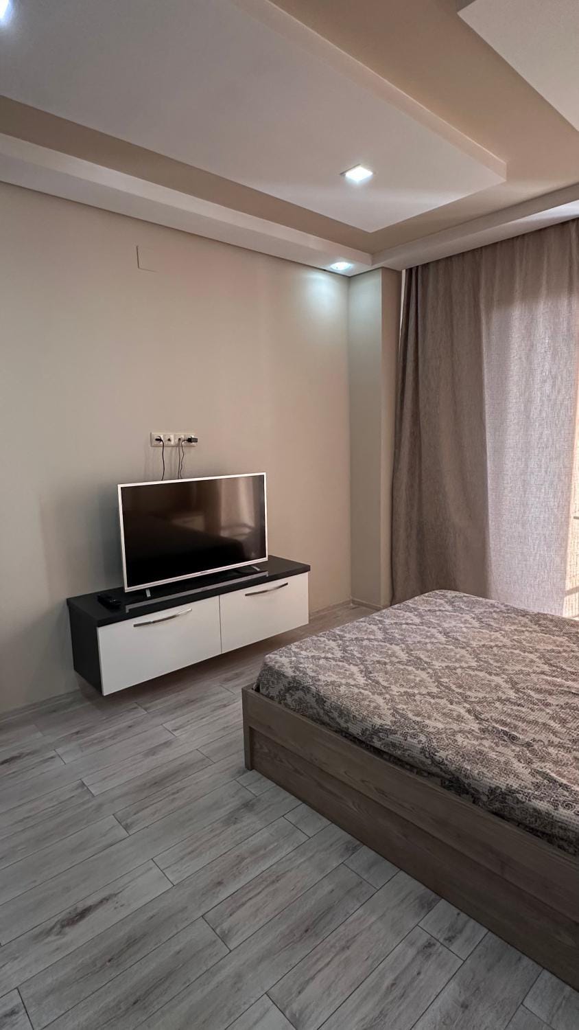 Communal lounge/ TV room, Bed, TV and multimedia, Photo of the whole room, Evening entertainment, Bedroom