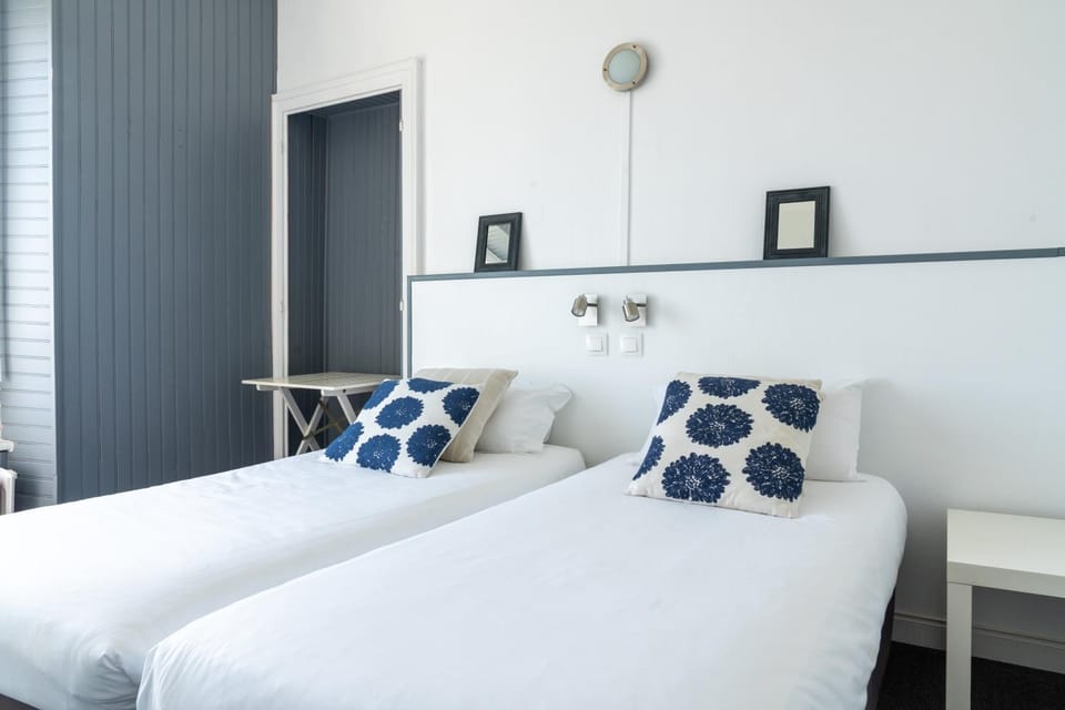 Hôtel Des Deux Mers Hotel in Brittany