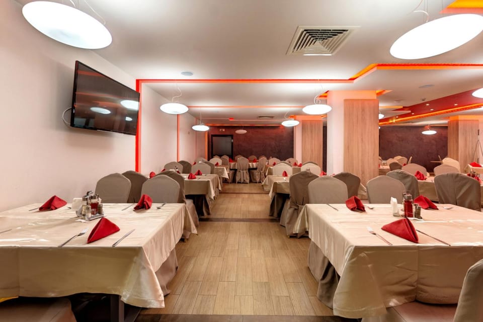 Banquet/Function facilities, Meeting/conference room