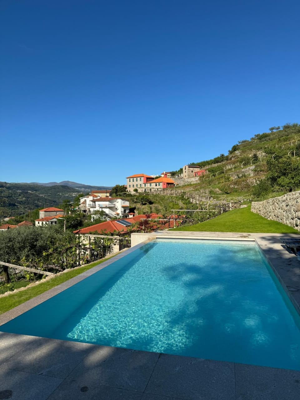 Day, Natural landscape, Swimming pool, Swimming pool