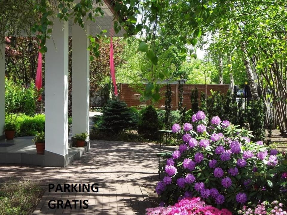 Garden, Garden view