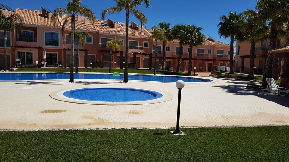BBQ facilities, Garden, Swimming pool