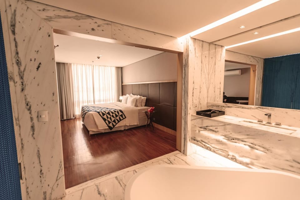 Bed, Photo of the whole room, Bedroom, Bath