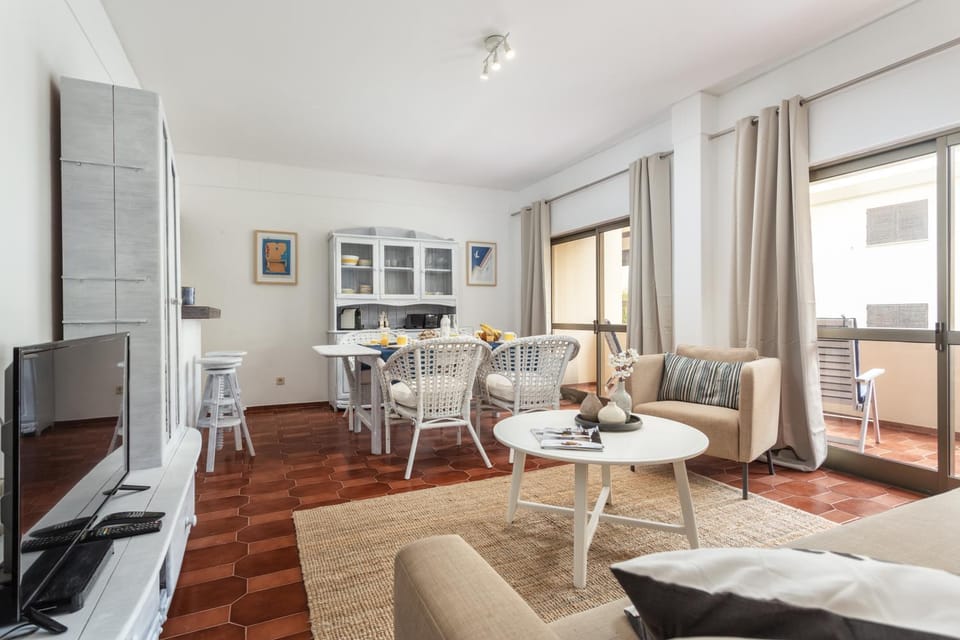 TV and multimedia, Living room, Seating area, Dining area, On site