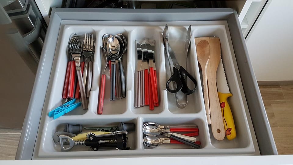 Kitchen or kitchenette, Banquet/Function facilities