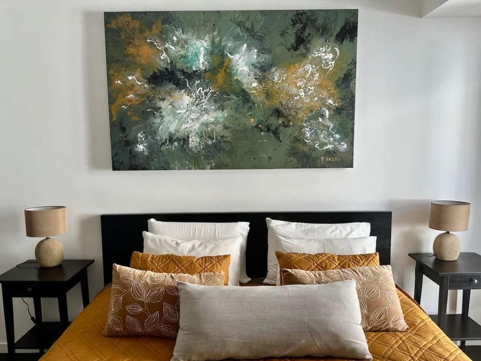 Artist Loft - Modern Stay in Historic Old Town Apartment in Funchal