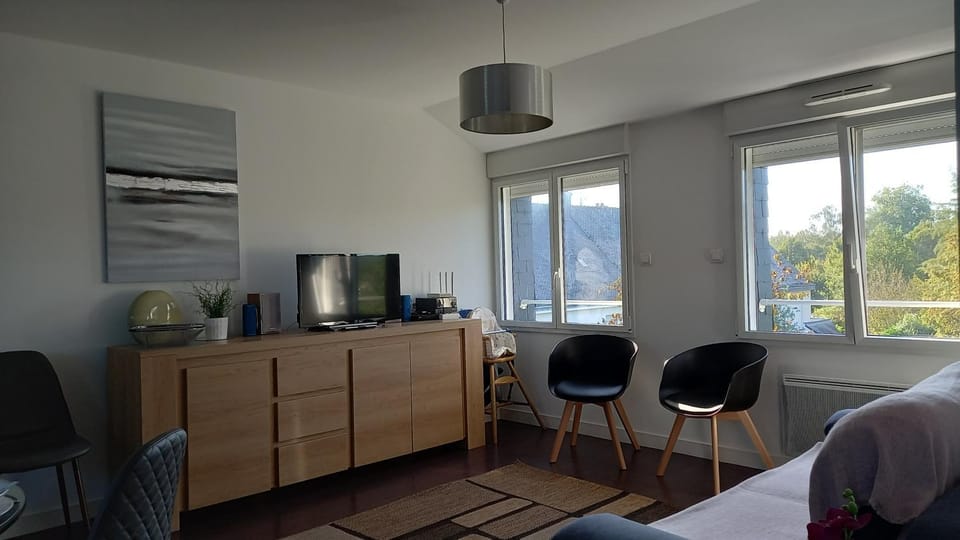 Communal lounge/ TV room, Lounge or bar