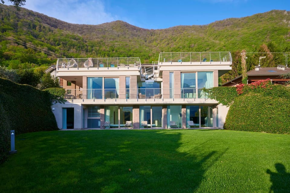 Property building, Garden, Garden view