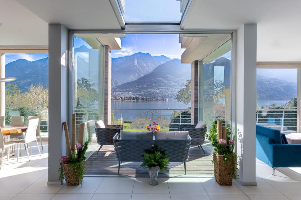 Patio, Day, View (from property/room), Balcony/Terrace, Balcony/Terrace, Living room, Dining area, Garden view, Lake view, Mountain view