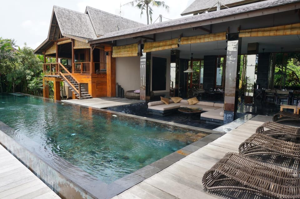 Property building, Swimming pool