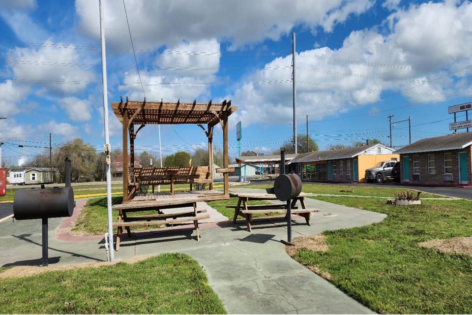 Property building, Garden, Seating area