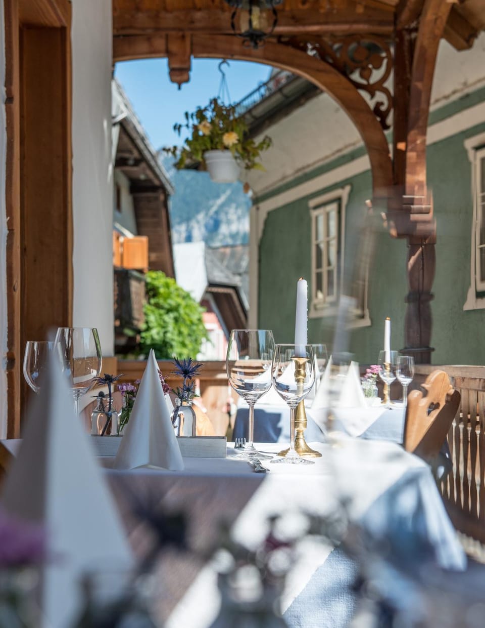 Restaurant/places to eat, Balcony/Terrace